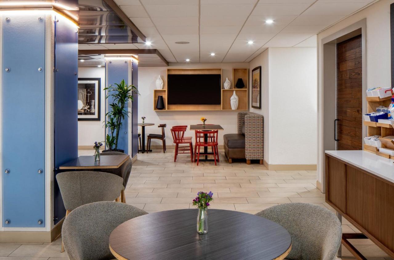 Holiday Inn Express New Orleans Downtown By Ihg Экстерьер фото